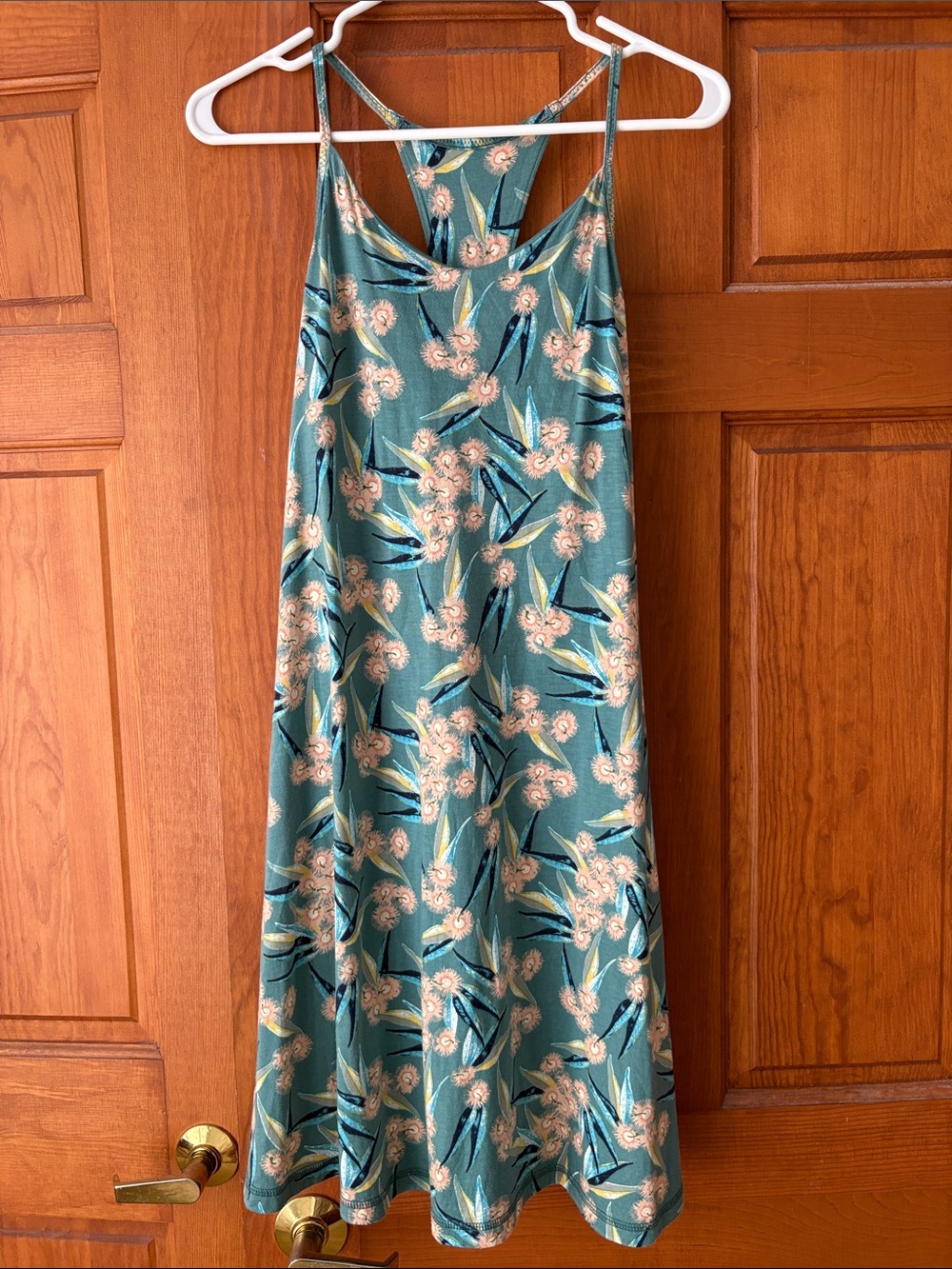 Patagonia light weight Floral Slip Dress with Spaghetti Straps. Size M